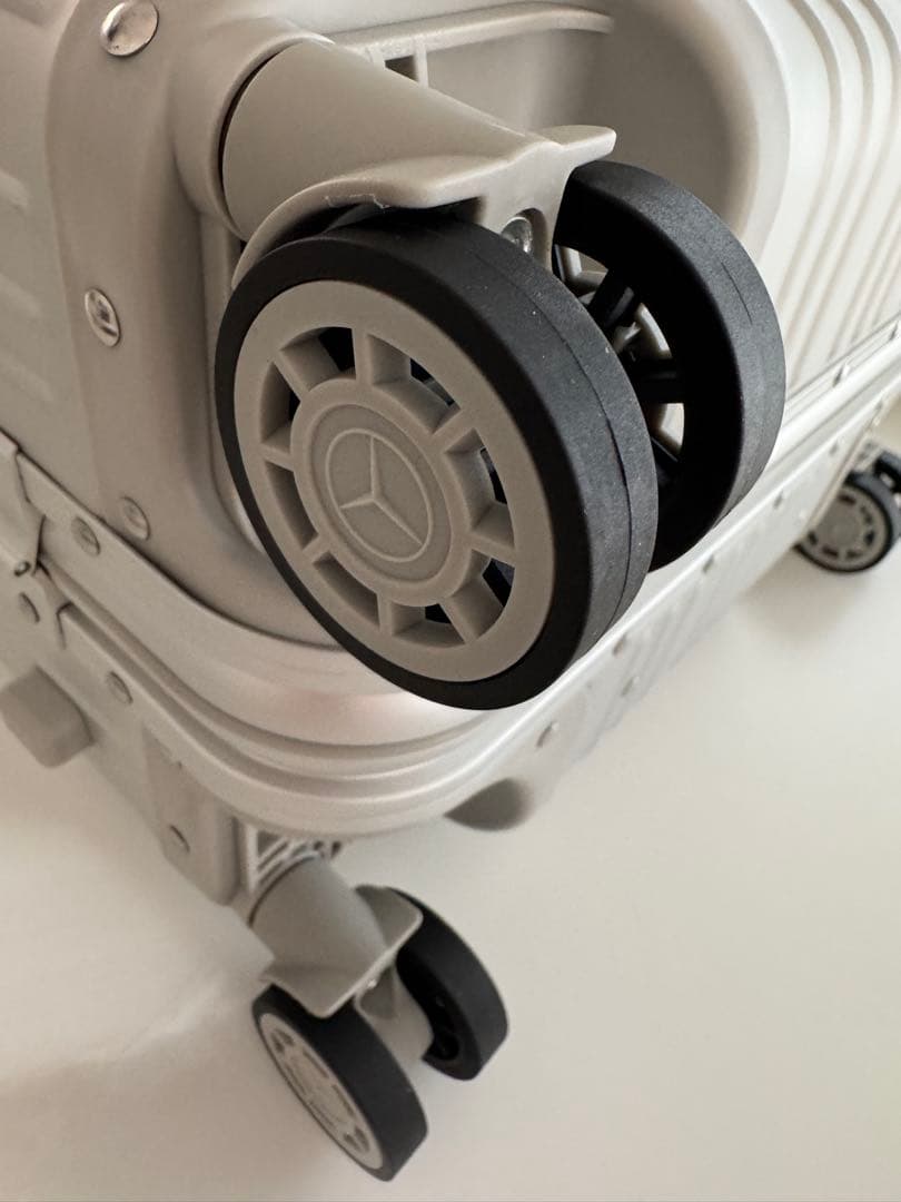 ☆メルセデスベンツ★シルバー キャリーケース☆