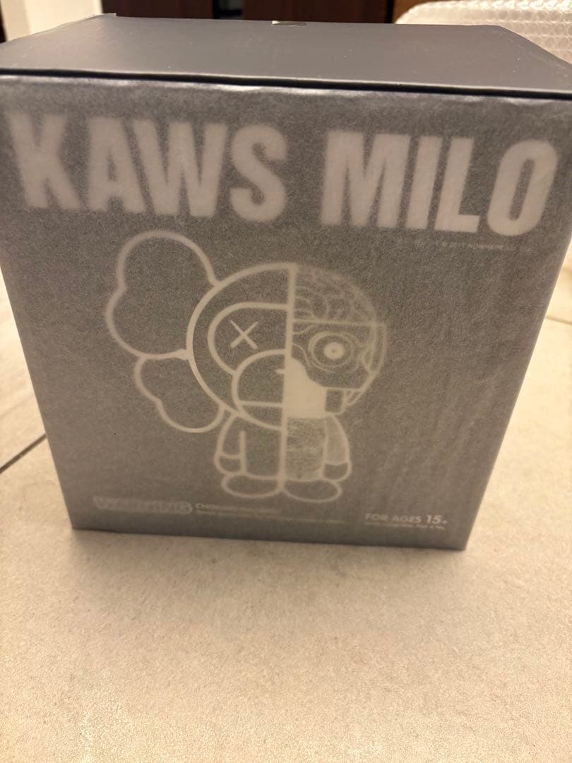 kaws×ape オリジナルフェイクmilo 正規品 カウズマイロ