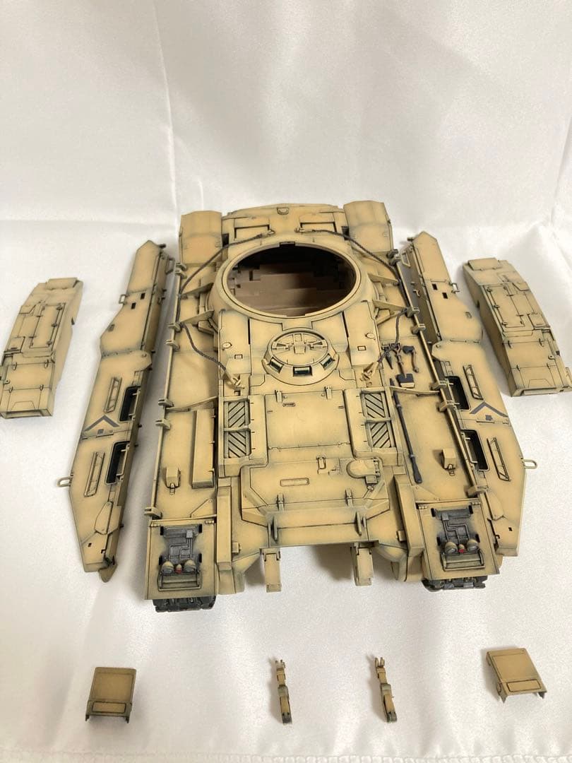 UCHG 1/35 地球連邦軍61式戦車5型 塗装済完成品 復讐のレクイエム