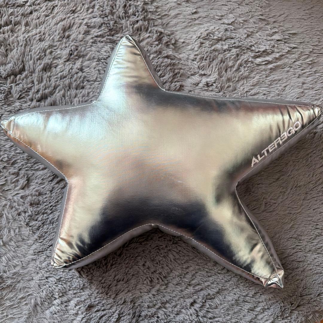 LISA alterego クッション