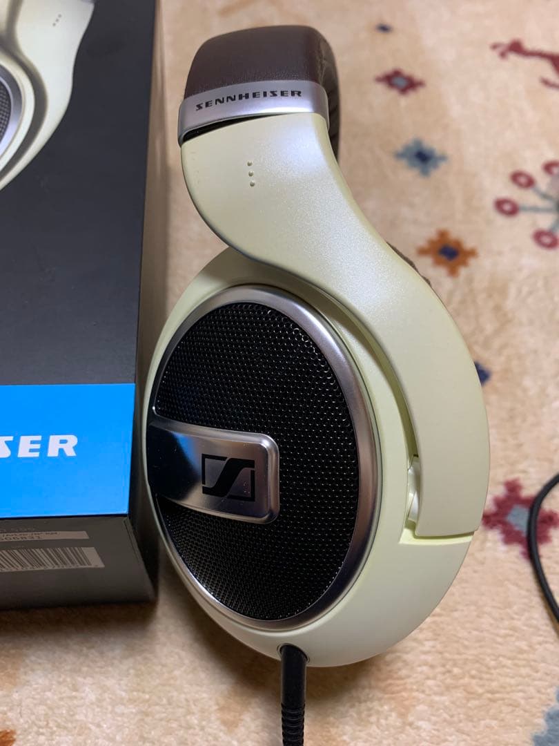 ヘッドホン SENNHEISER HD 599