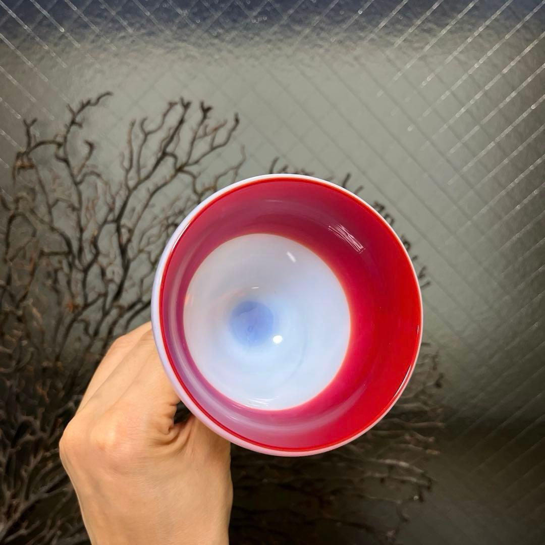 骨董　レトロガラス　赤フチ乳白色暈し　水玉紋　貝巻き脚付　氷コップ　復刻品