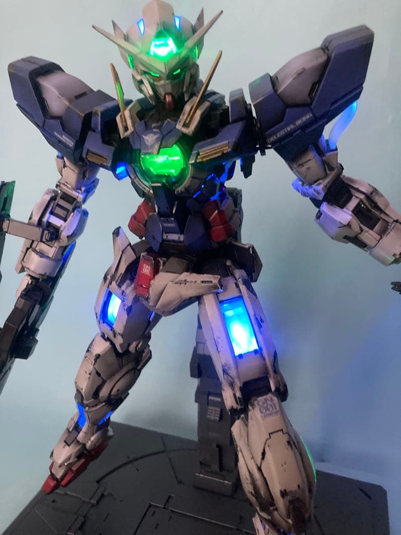 ガンダム エクシア PG 1/60 LIGHTING MODEL ガンダム00