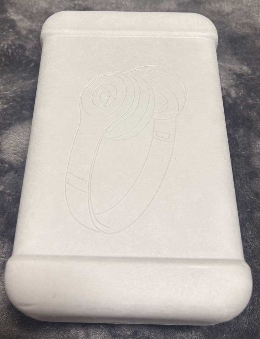 Beats Solo4 ワイヤレスヘッドホン ブラック