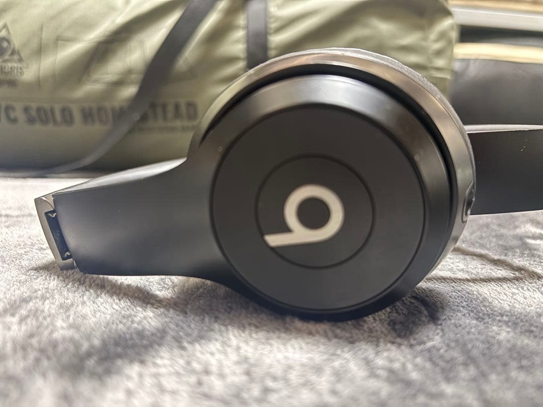 Beats Solo4 ワイヤレスヘッドホン ブラック