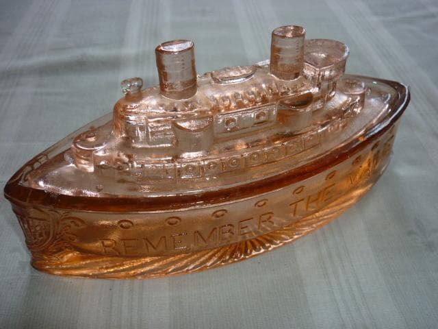 極希少（ピンク色）美品 大正時代◆アメリカ海軍 戦艦 メイン号 ガラス 小物入れ