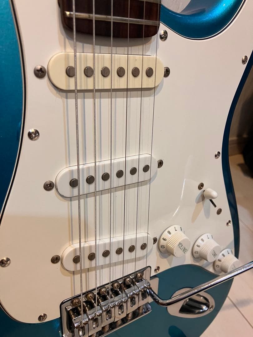 Bacchus（旧ロゴ） BST-250R エレキギター中古