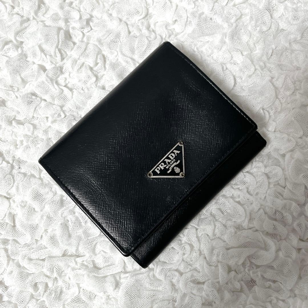 PRADA ブラック 三つ折り　財布　三角　トライアングル　コンパクト　小銭入れ