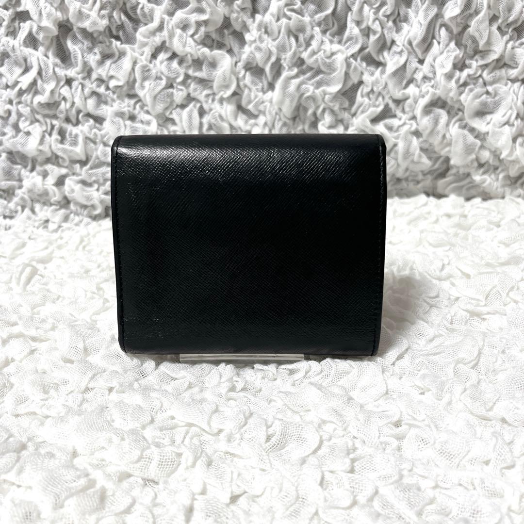 PRADA ブラック 三つ折り　財布　三角　トライアングル　コンパクト　小銭入れ
