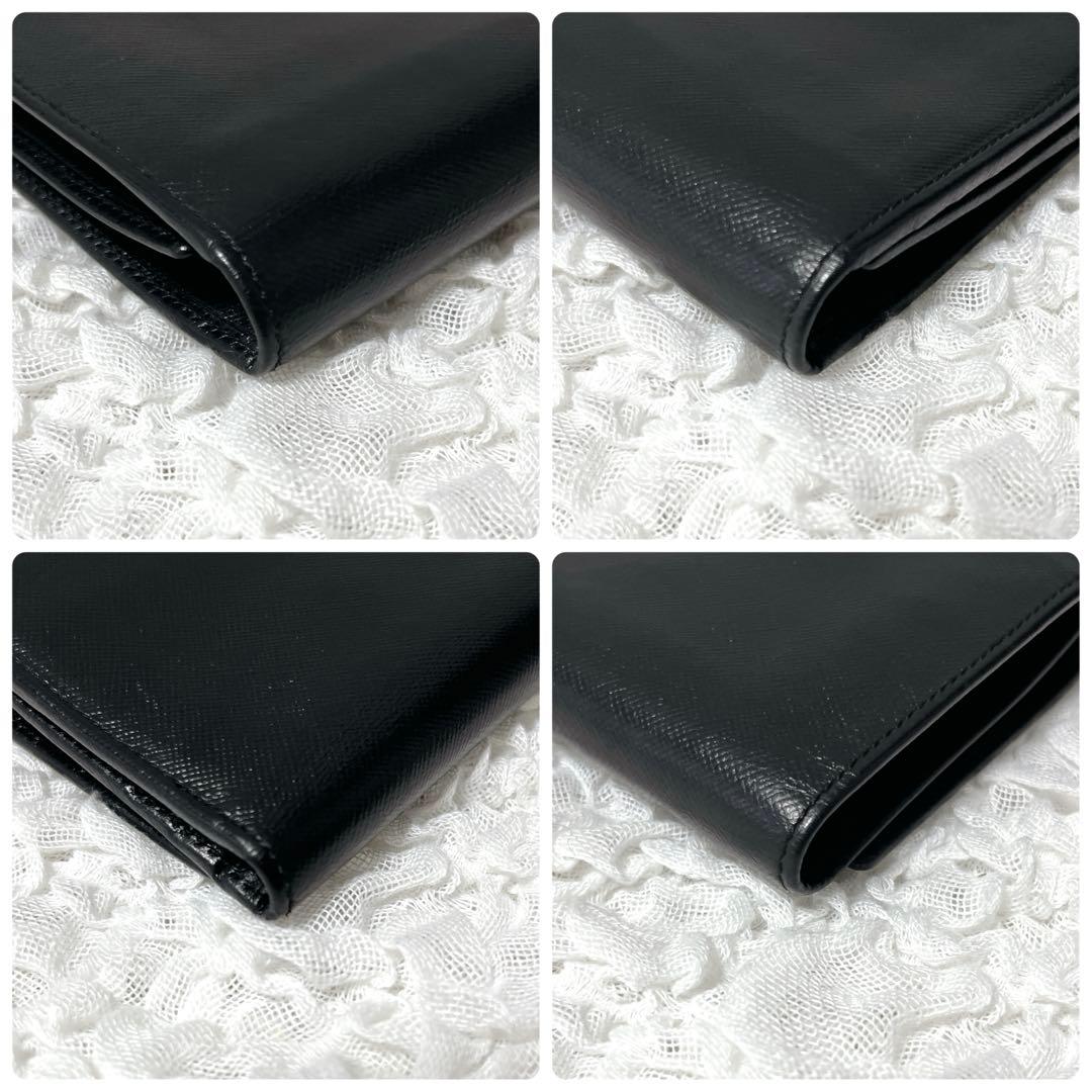 PRADA ブラック 三つ折り　財布　三角　トライアングル　コンパクト　小銭入れ