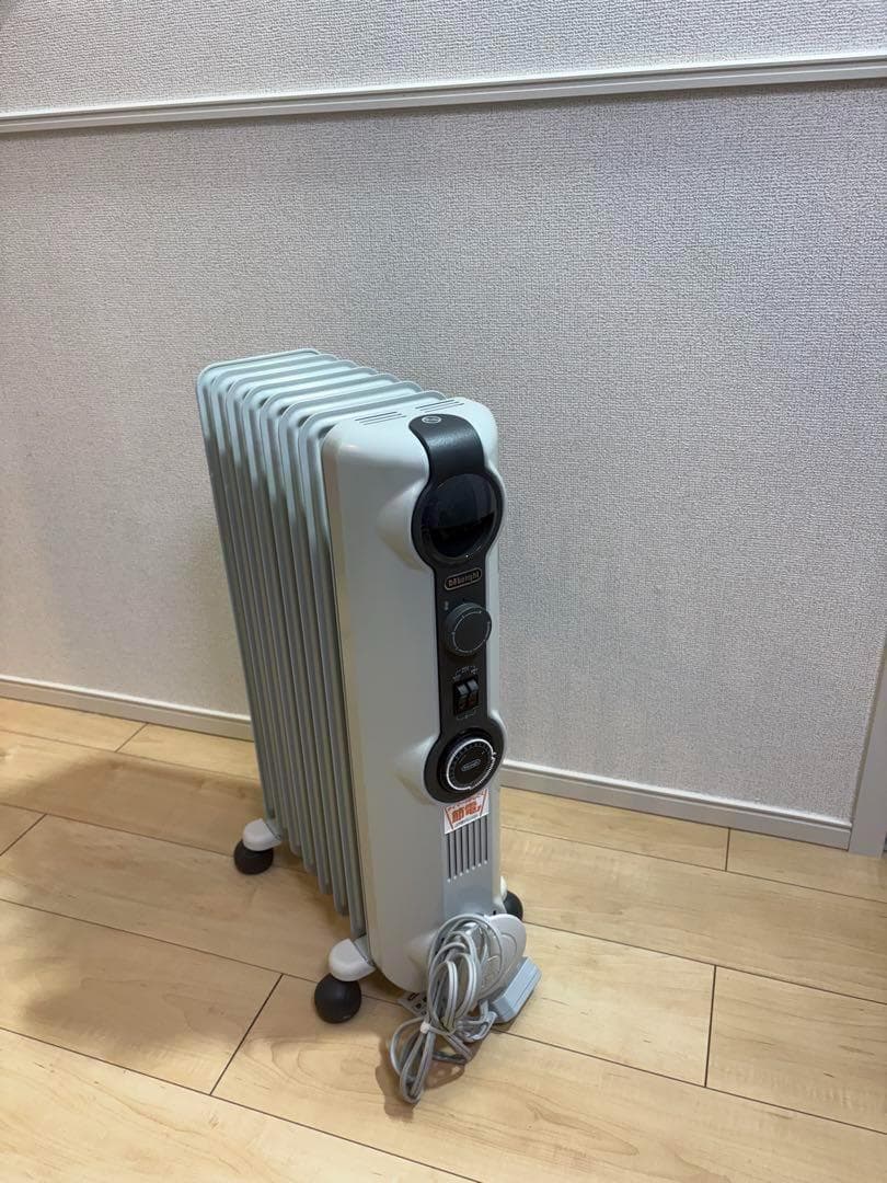 【週末限定値下げ】【極美品】デロンギ オイルヒーター HJ0812