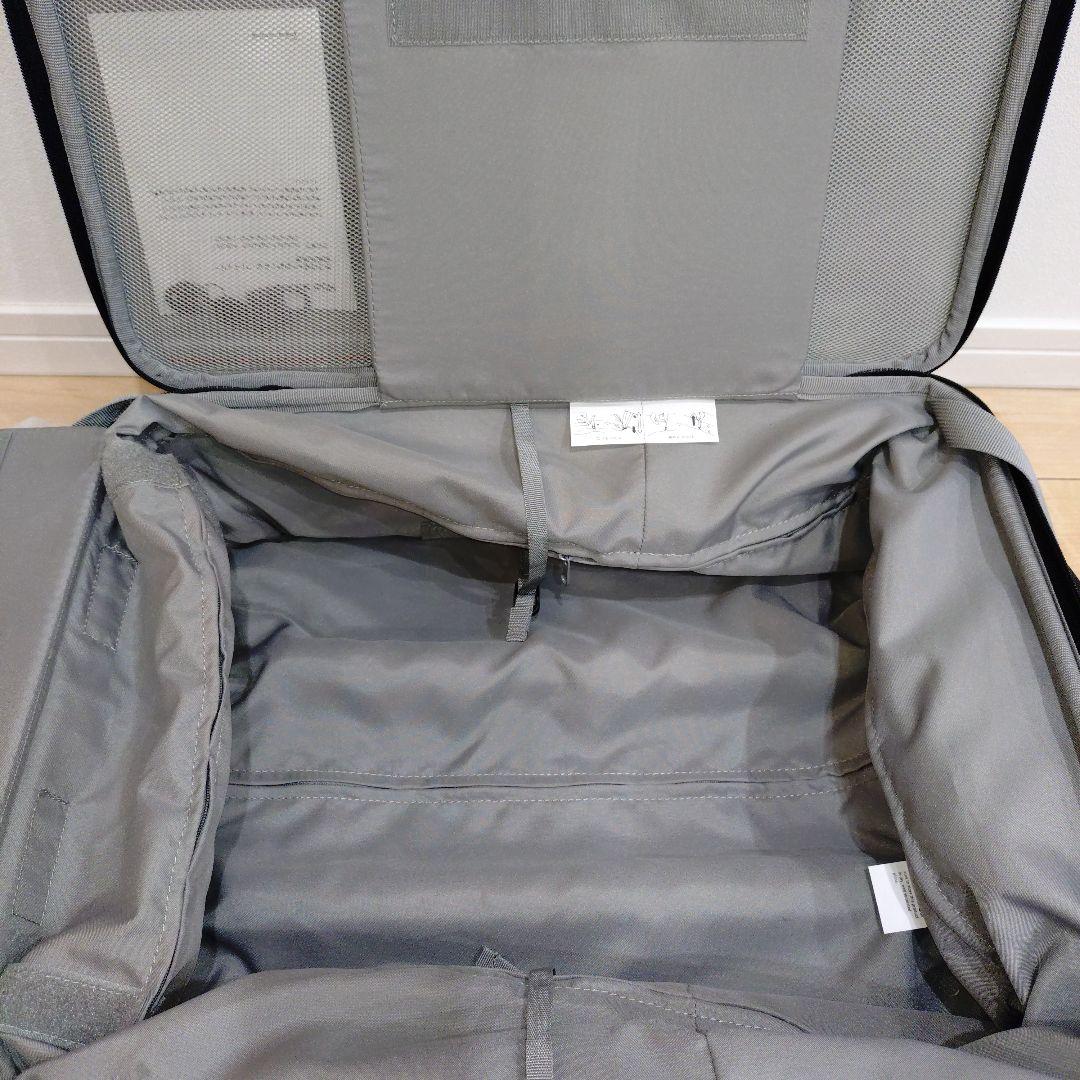 【廃盤・美品】無印良品 半分の厚みで収納できるソフトキャリーケース (S)