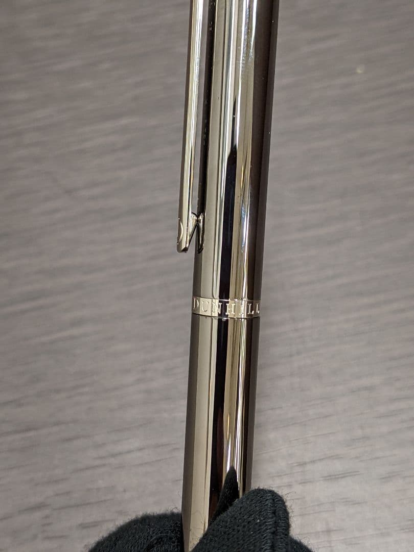 dunhill ダンヒル シルバー ボールペン　替芯付き