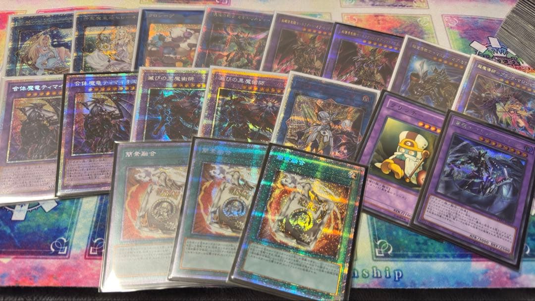 遊戯王 ブラックマジシャン デッキ 高レア プレイマット