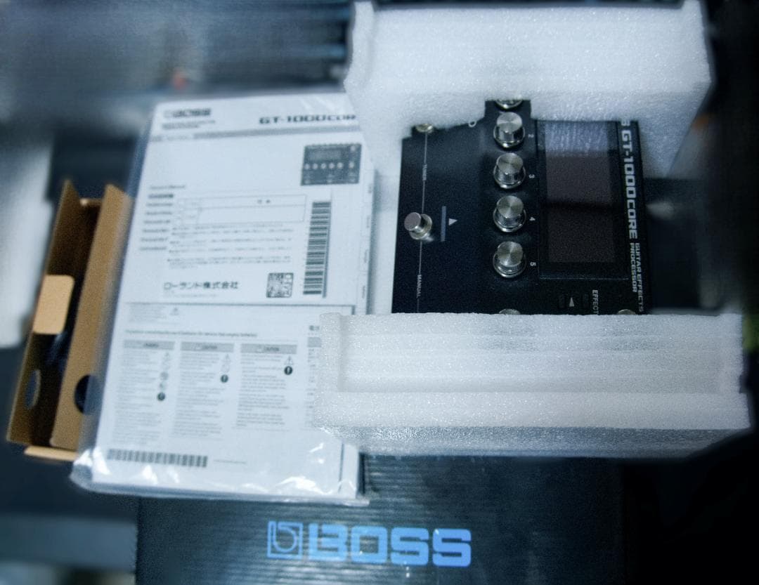 【美品】BOSS GT-1000CORE / 【未使用】FS-7の セット