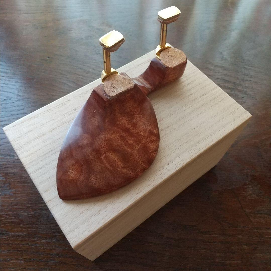 バイオリン顎当て