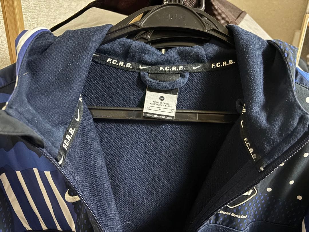 s*8様 NIKE×FCRB ブリストル パーカー