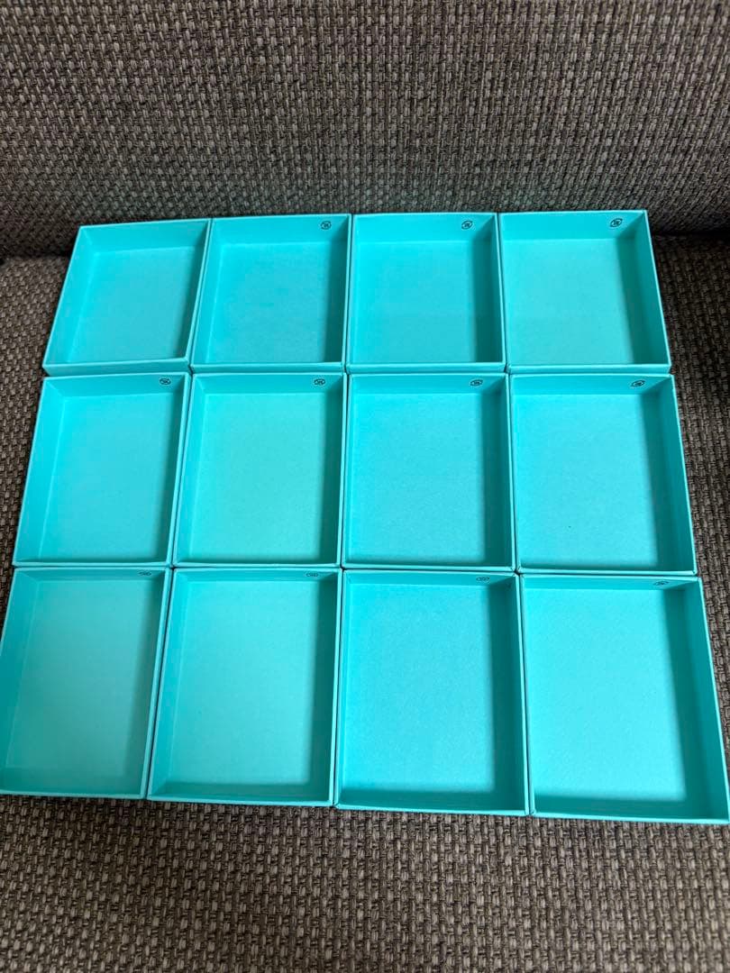 国内現行品　美品ティファニー空箱　巾着袋　12セット