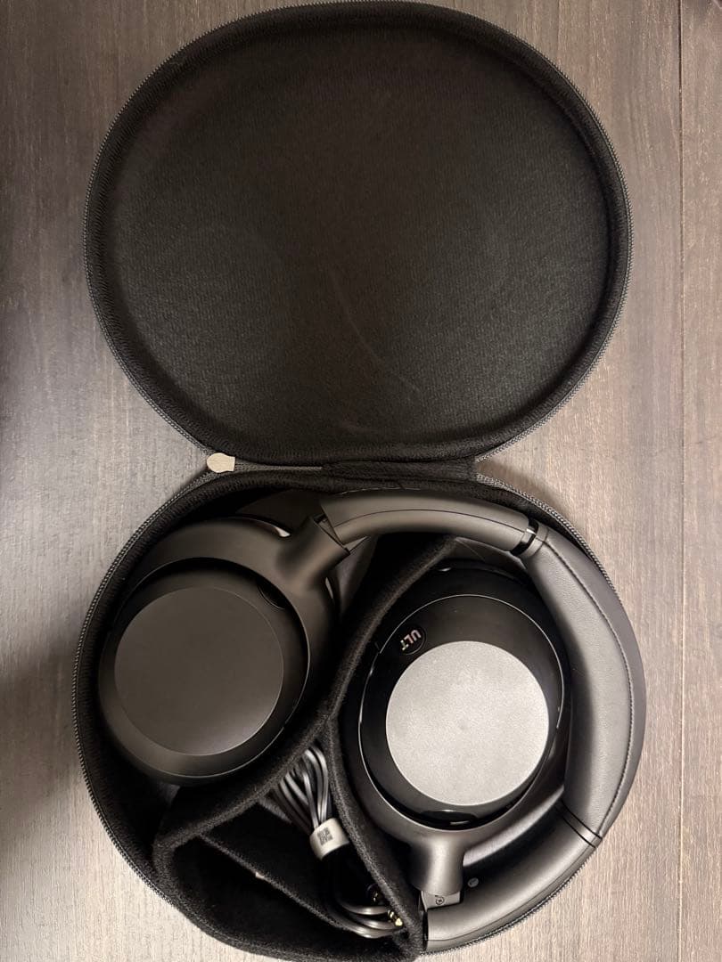 SONY ワイヤレスヘッドホン ブラック 収納ケース付き