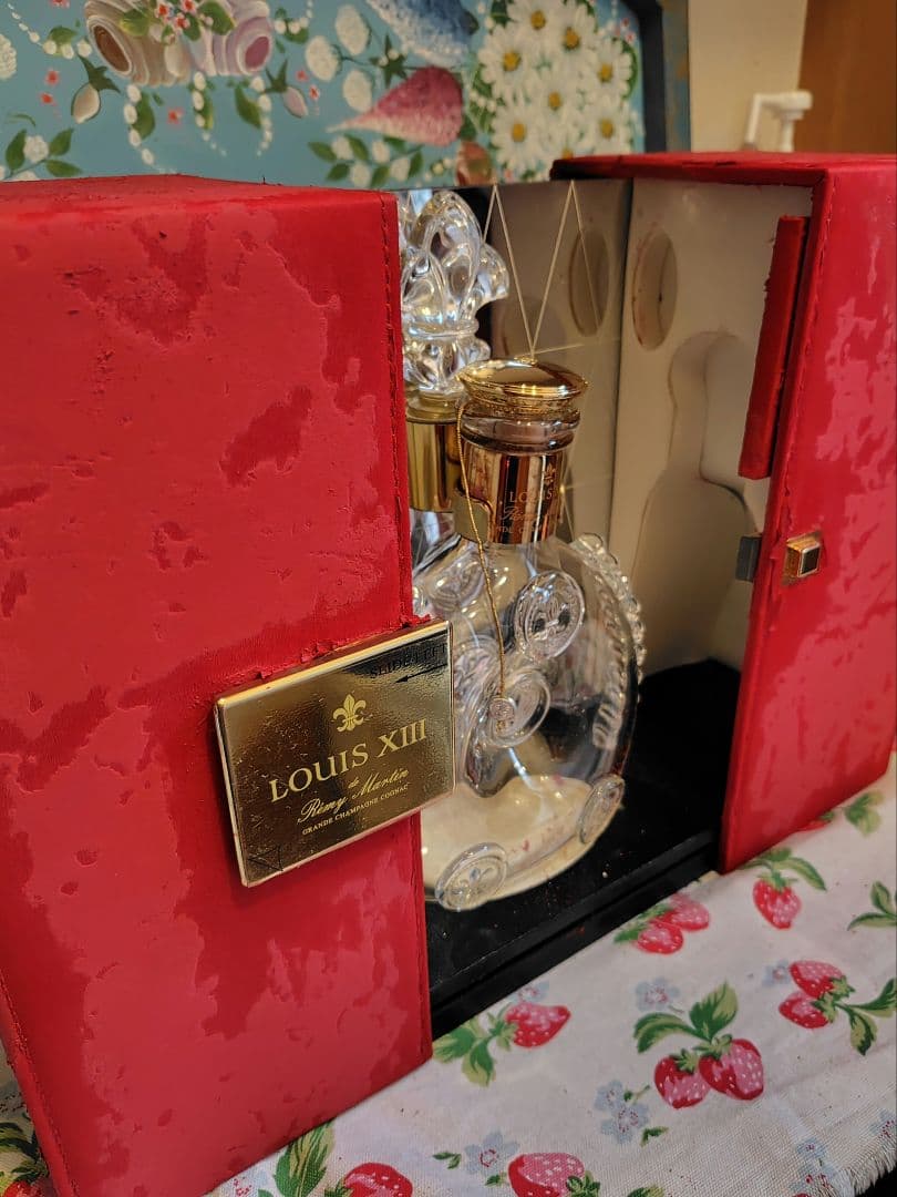 【空瓶】レミーマルタン　最高級品　ルイ１３世　鏡張り　専用箱付き