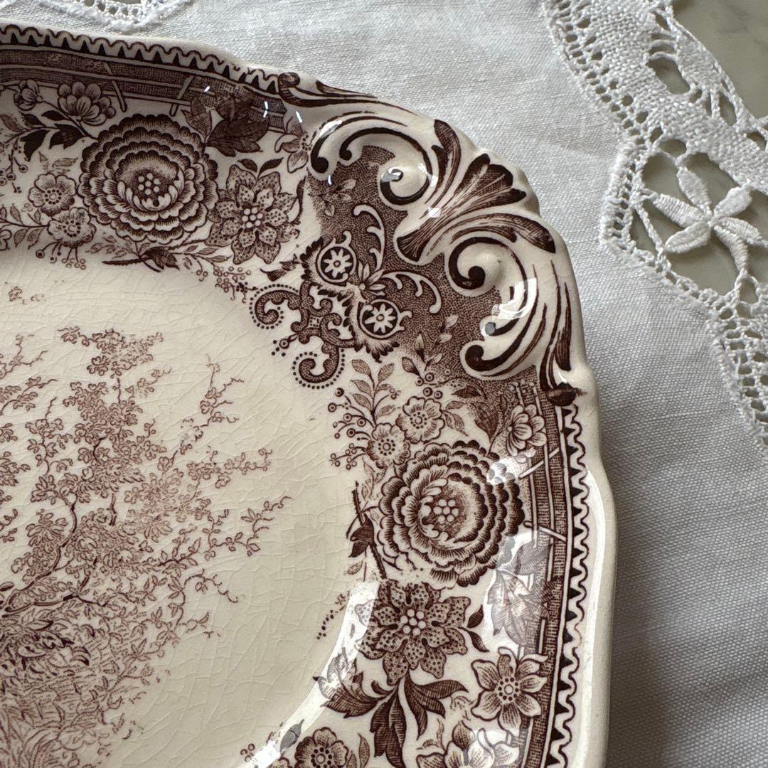 ドイツ　アンティーク　ヴィンテージ　ビレロイ&ボッホ　ケーキプレート　ブラウン