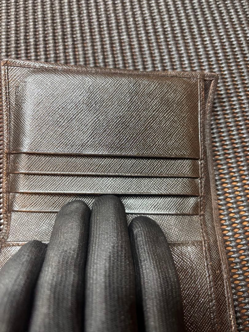 【レア】PRADA サフィアーノレザー 二つ折り財布