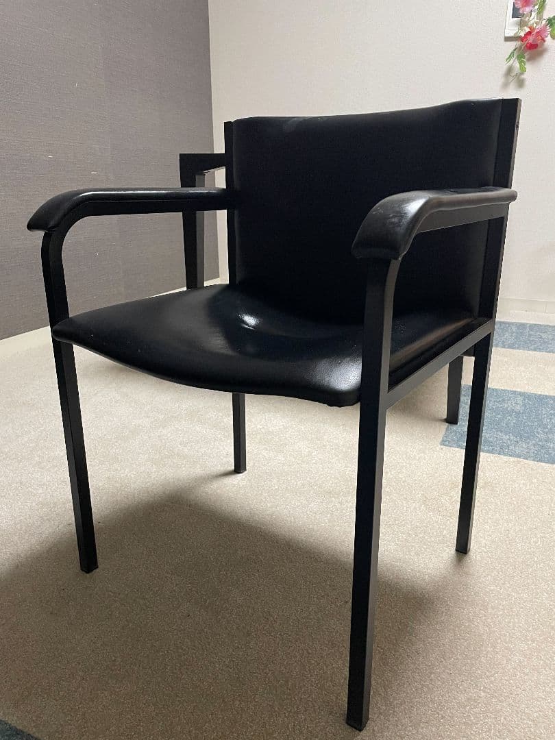 カッシーナixc 黒の長方形ダイニングテーブルと椅子4脚