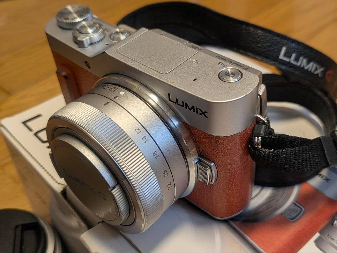 Panasonic LUMIX GF90 ダブルレンズキット オレンジ＋ガイド本