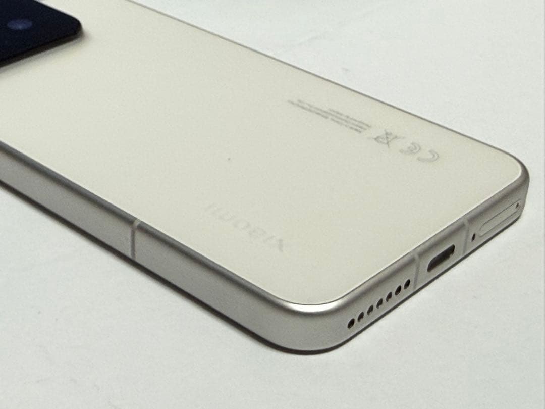 美品 Xiaomi 15 White 12GB RAM 250GB ROM