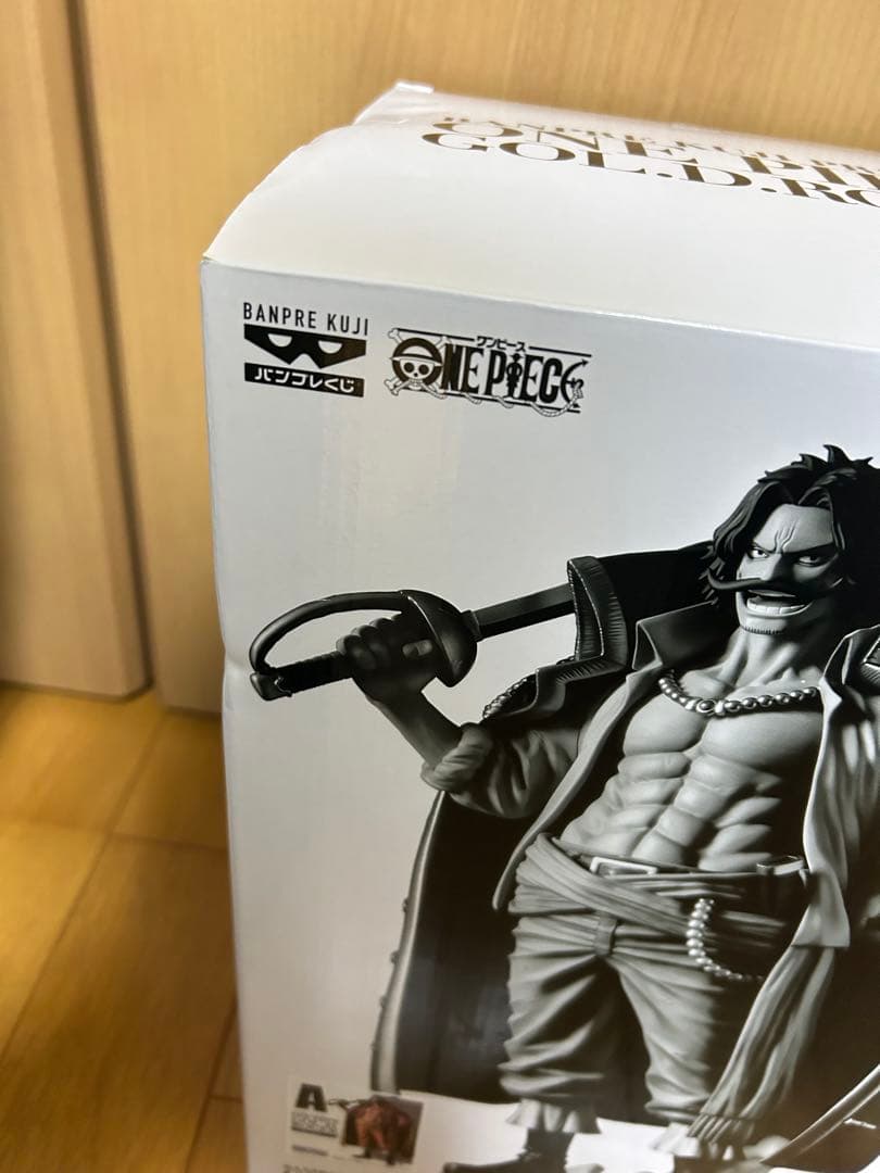 ワンピース　バンプレくじプレミアム　A賞 シャンクス　A賞 ロジャー　2体セット