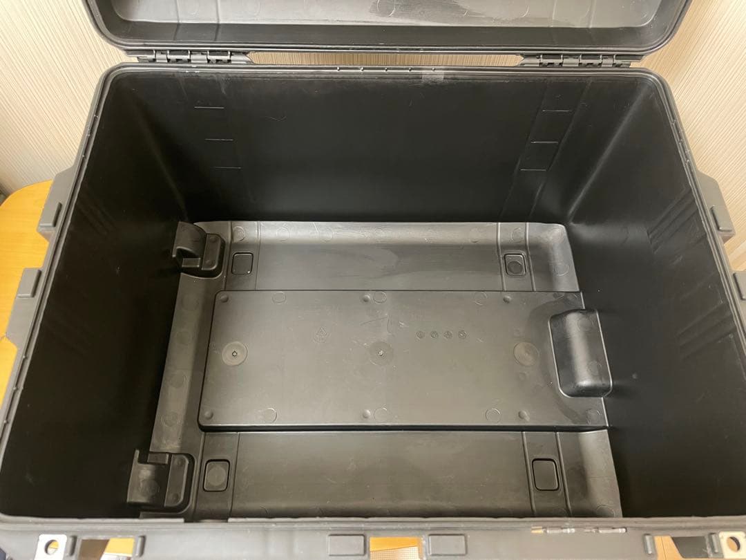 PELICAN AIR 1637 ペリカン