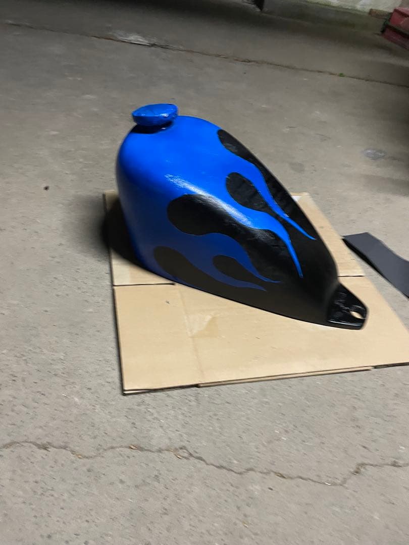 ガレージt&f ハイマウントスリムスポーツスタータンク　ビラーゴカスタム