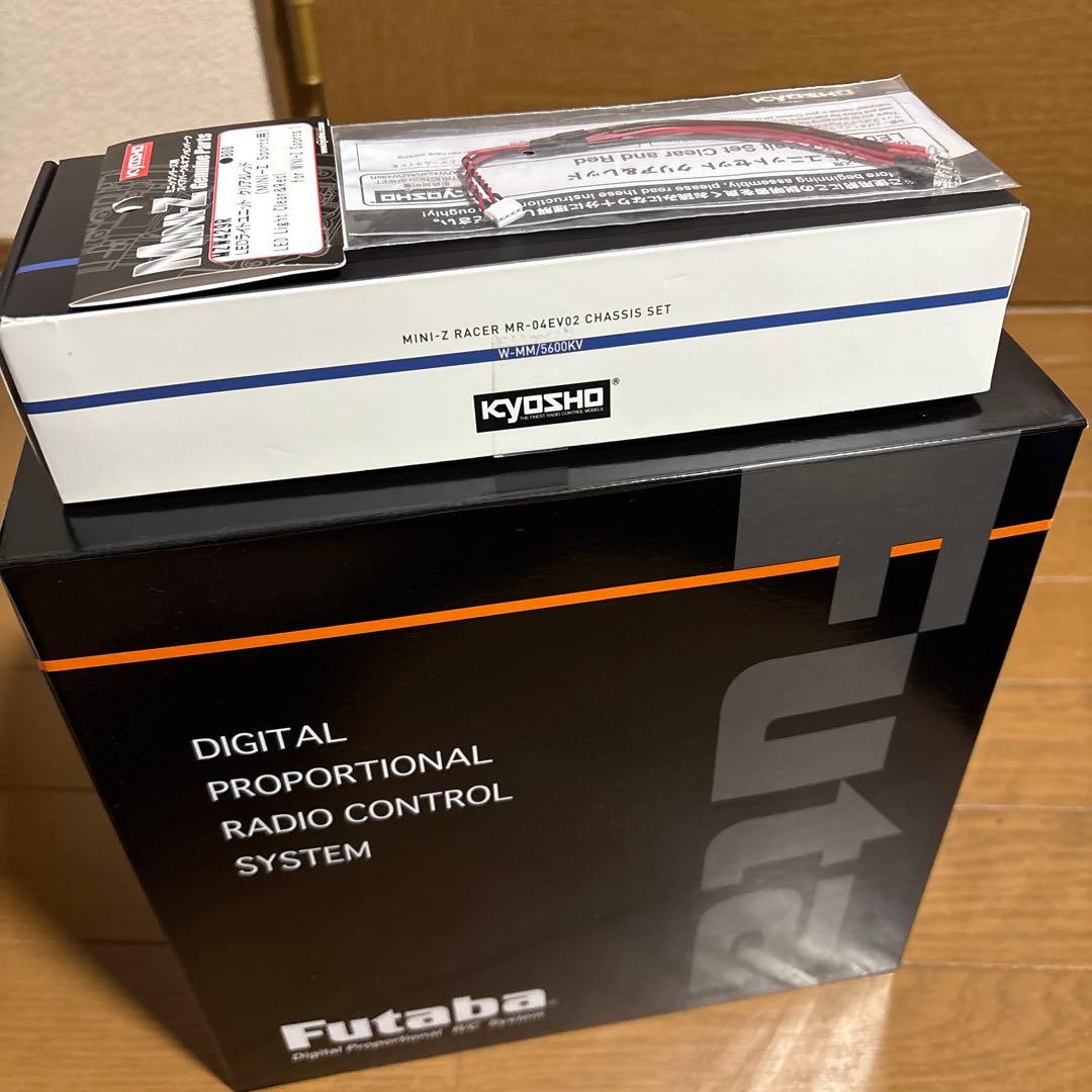Kyosho Mini-Z Racer MR-04EVO2 & プロポセット美品