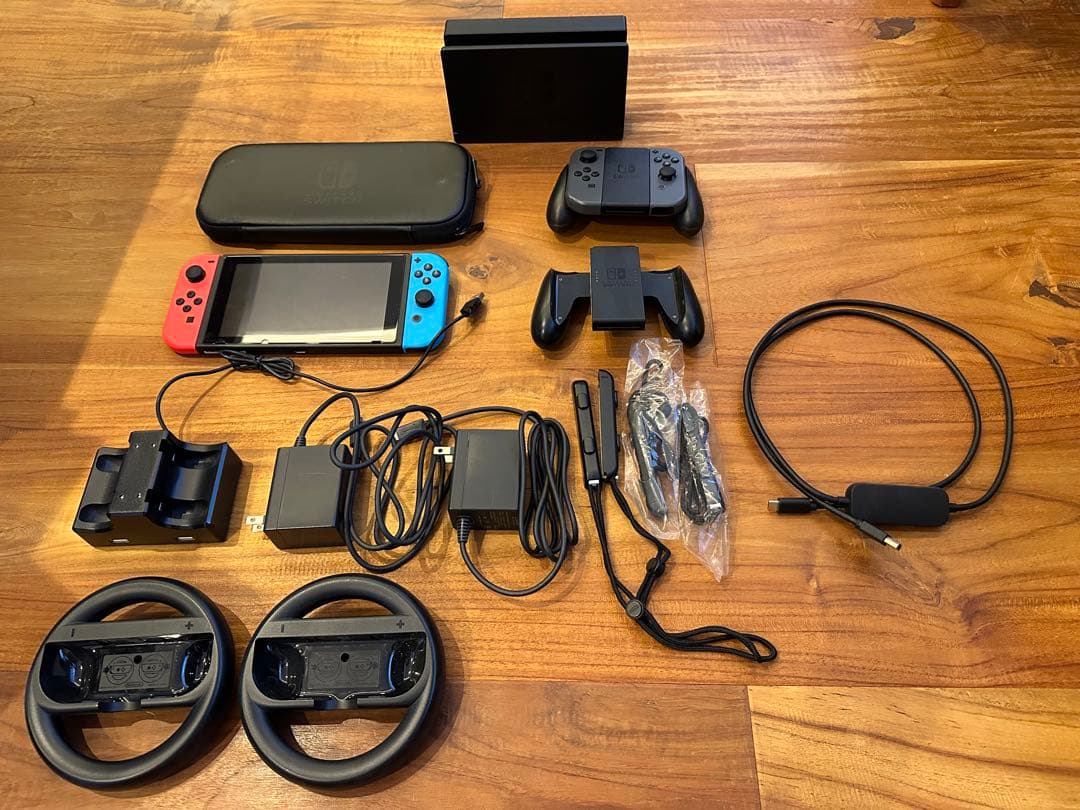 値下げNintendo Switch スウィッチ 本体+Joy-conハンドル等