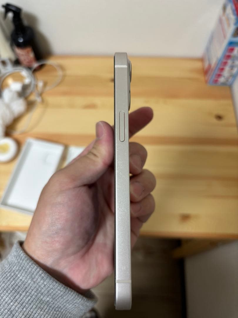 iPhone13 128GB スターライト　SIMフリー　箱・ケーブル付　美品