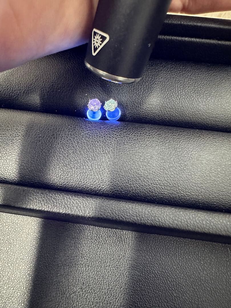 A2 ダイヤ　ピアス　ペア　pt900 0.18ctダイヤ×2 真贋済み