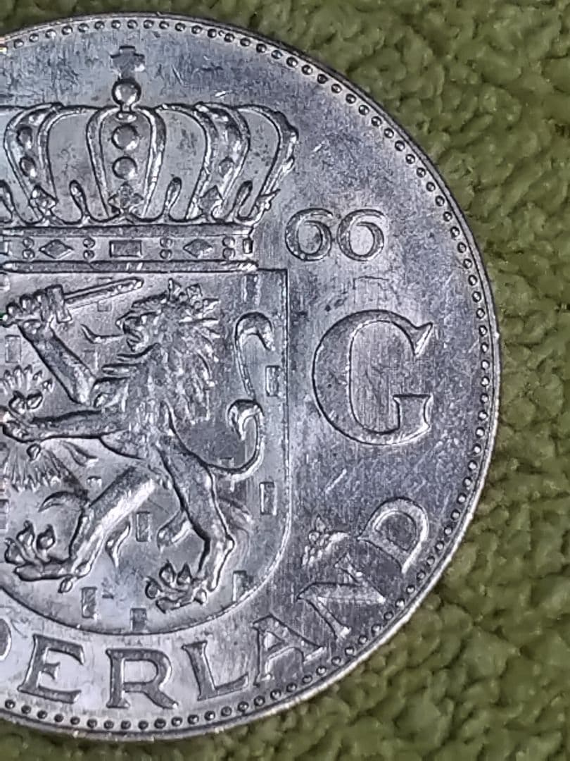 hab021 オランダ 旧貨幣 2.5ギルダー1938年,1966年 ２枚セット