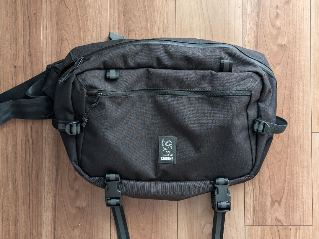 Chrome ボディバッグ KADET MAX 15L 撥水