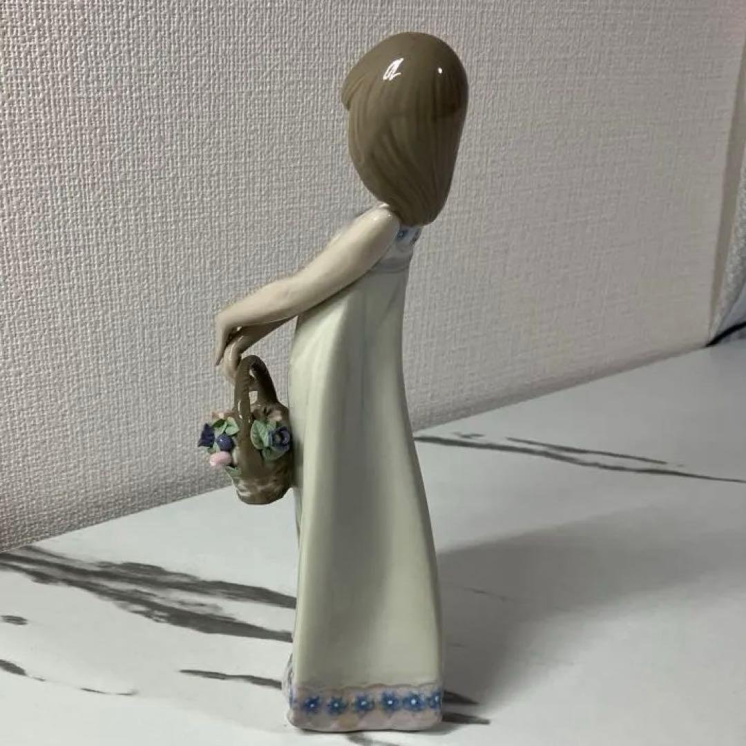 LLADRO リヤドロ 5605 花籠を持つ少女 フィギュリン 箱付