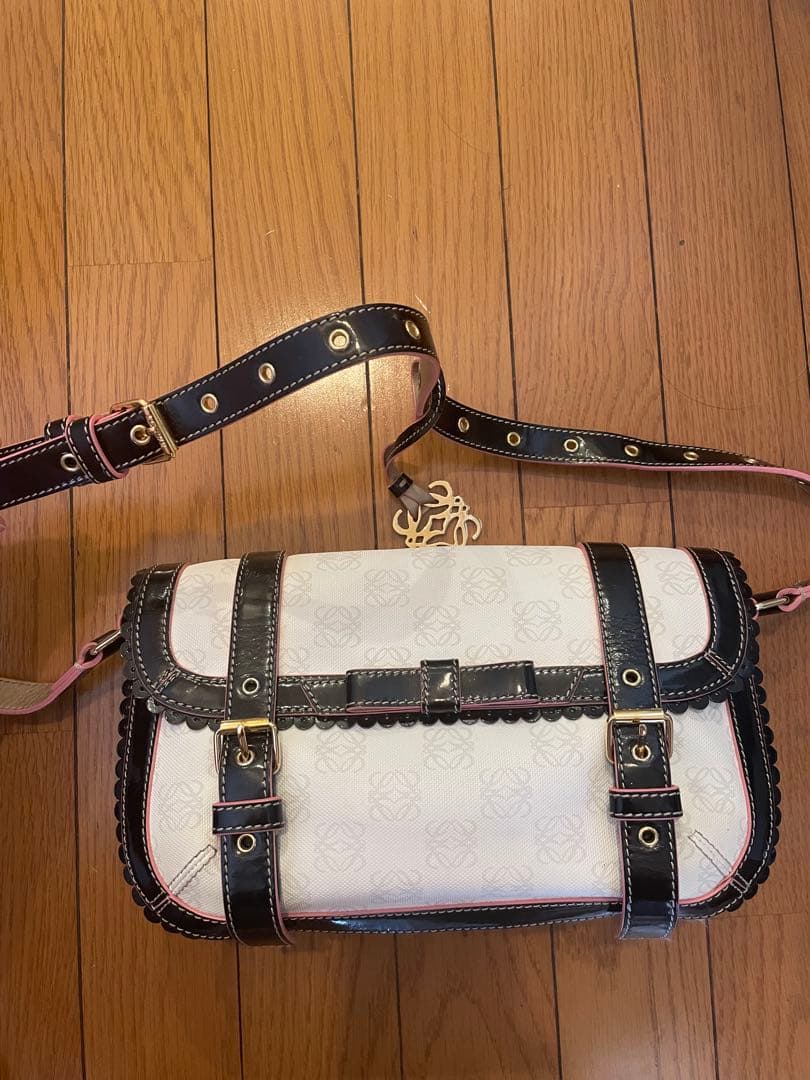 LOEWE ロエベ　ショルダーバッグ