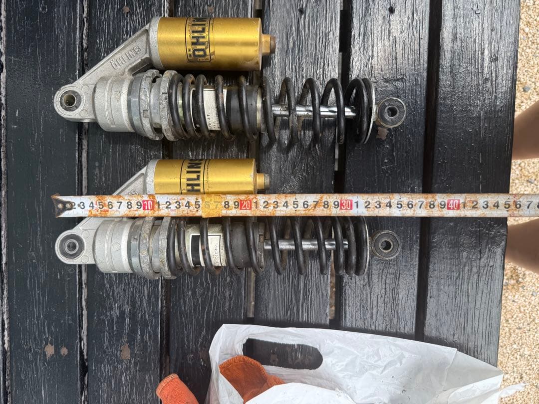 ÖHLINS サスペンション