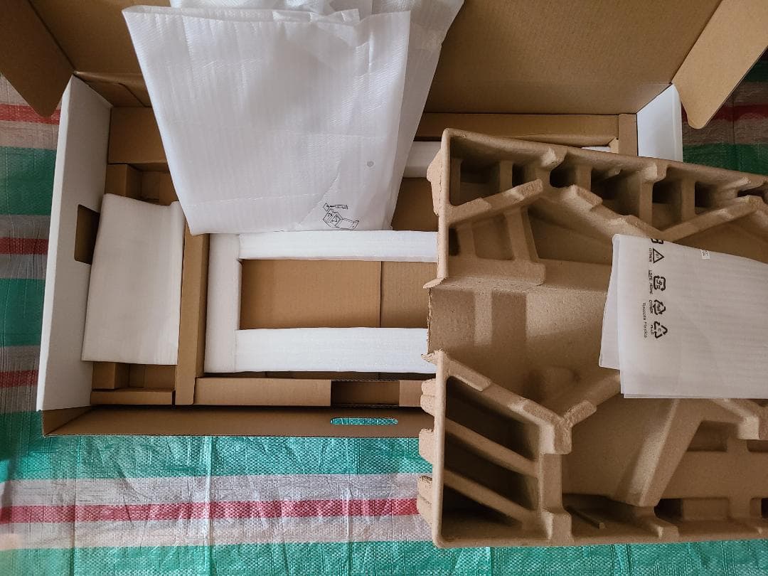 Dell 27インチ WQHD 曲面型ゲーミングモニター ■S2722DGM■