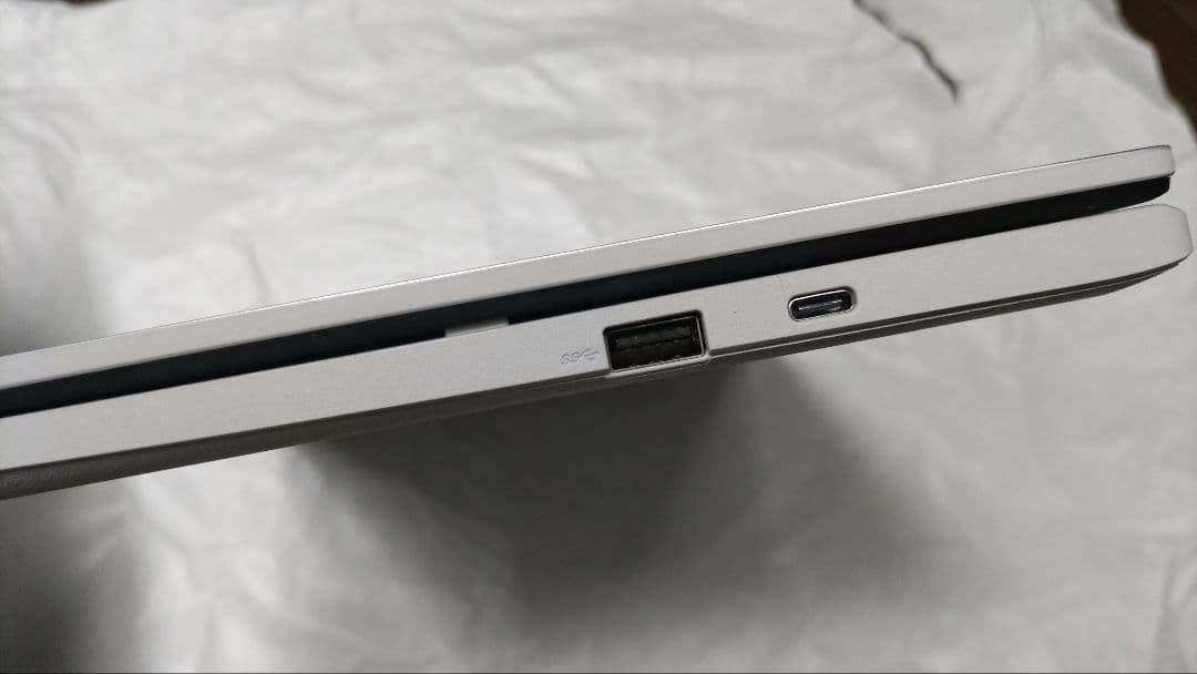 【美品♪】ASUS Chromebook 15インチ 8GB シルバー