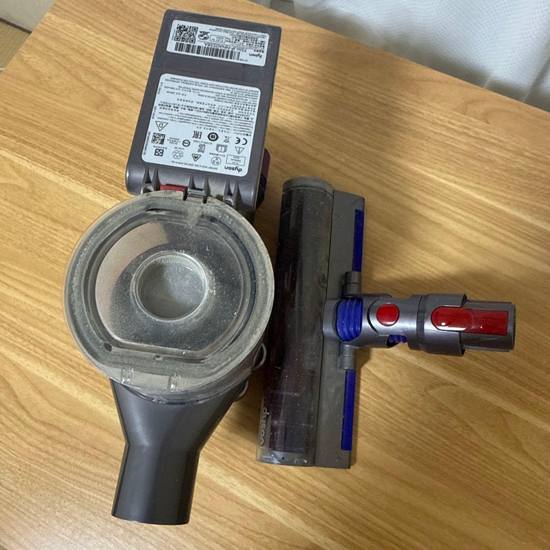 [美品] Dyson V8 Slim Fluffy+ 掃除機