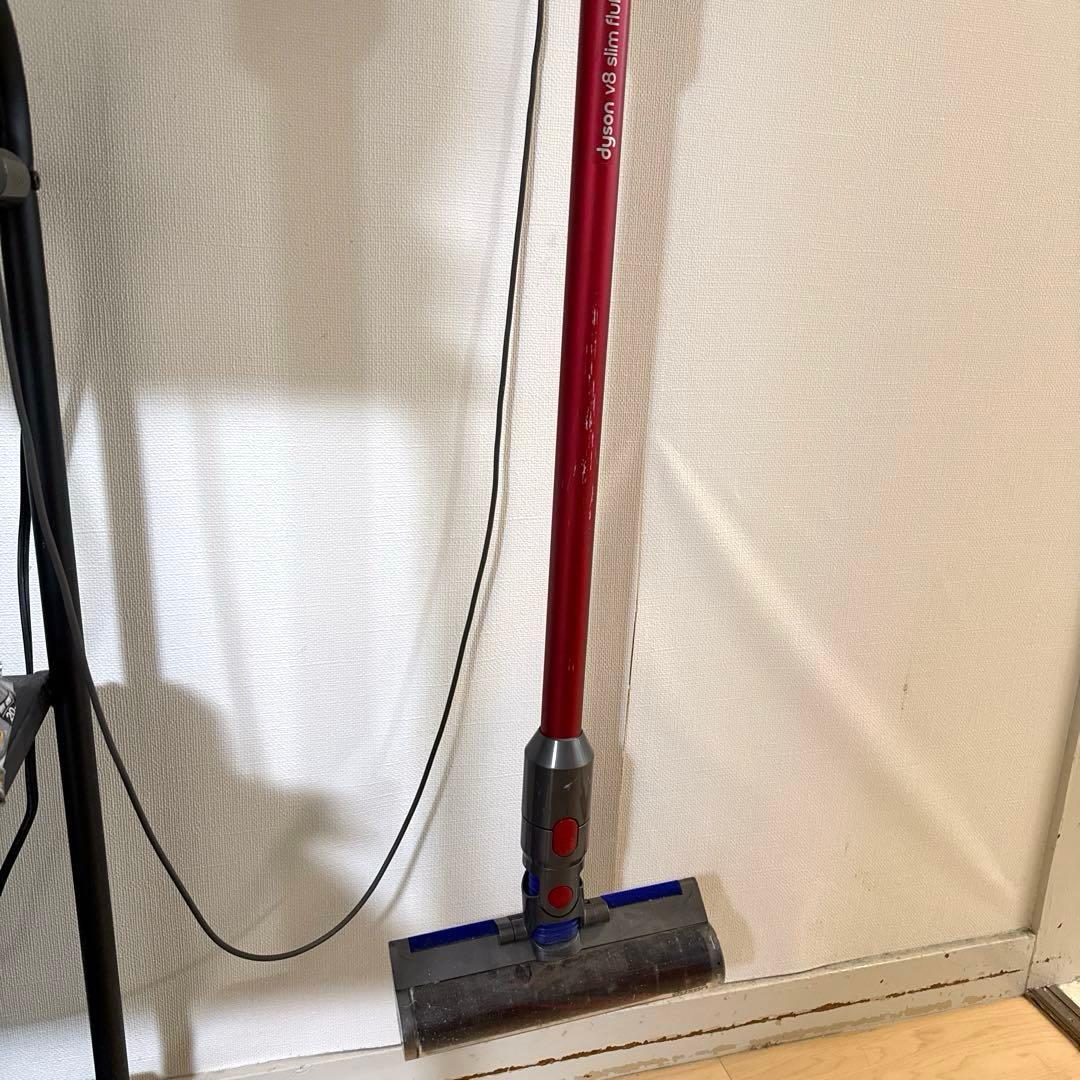 [美品] Dyson V8 Slim Fluffy+ 掃除機