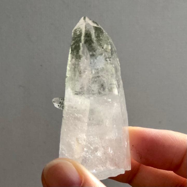 ガネッシュヒマール水晶ポイント