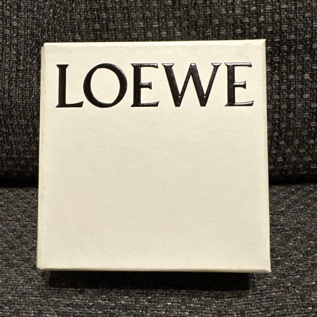 LOEWE アナグラム ブローチ ゴールド ロエベ シャネル
