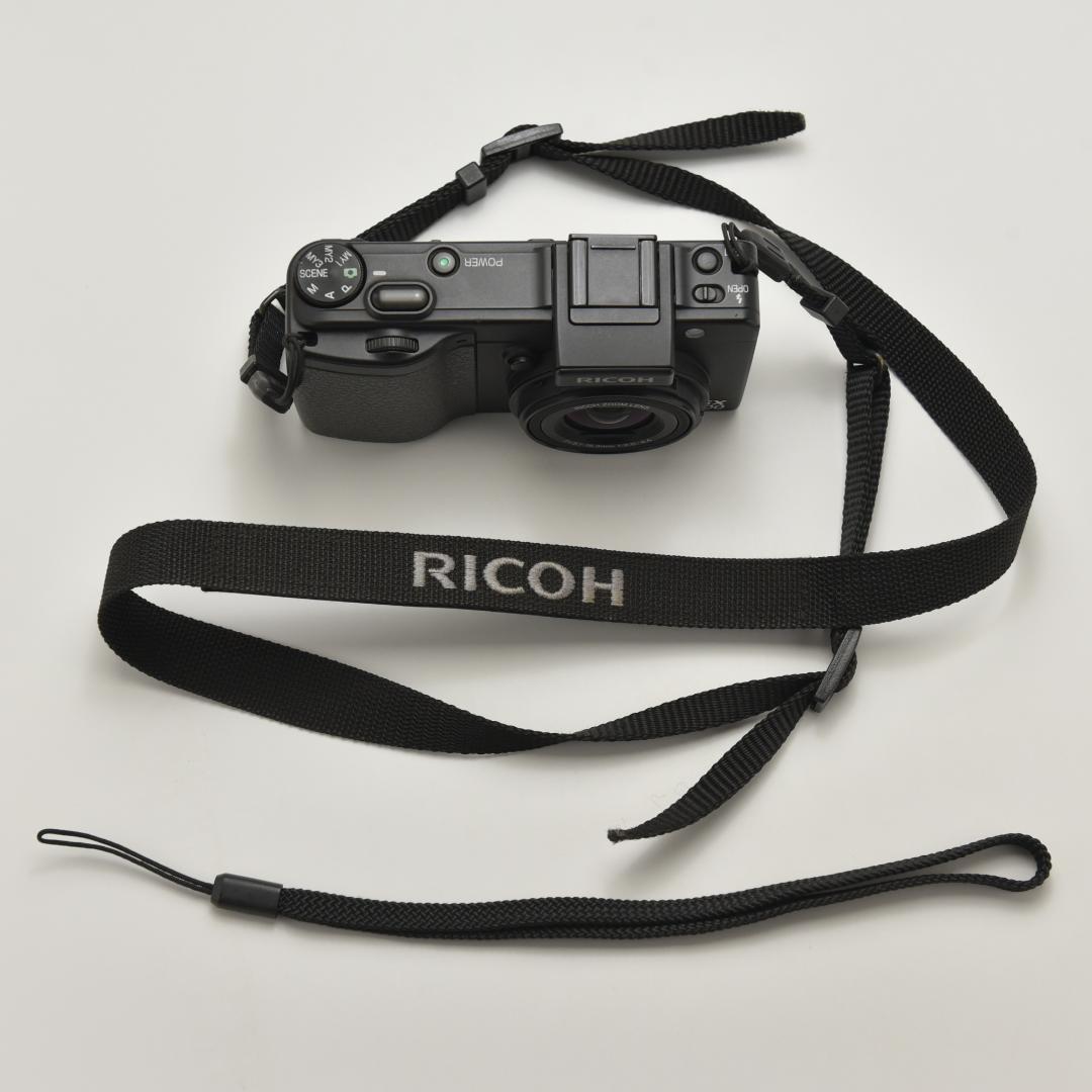 GX200 中古 センサー汚れあり 付属品多数