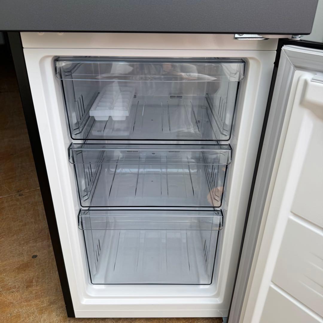 C7705★2023年製美品★ハイアール　冷蔵庫　スマートデザイン　一人暮らし