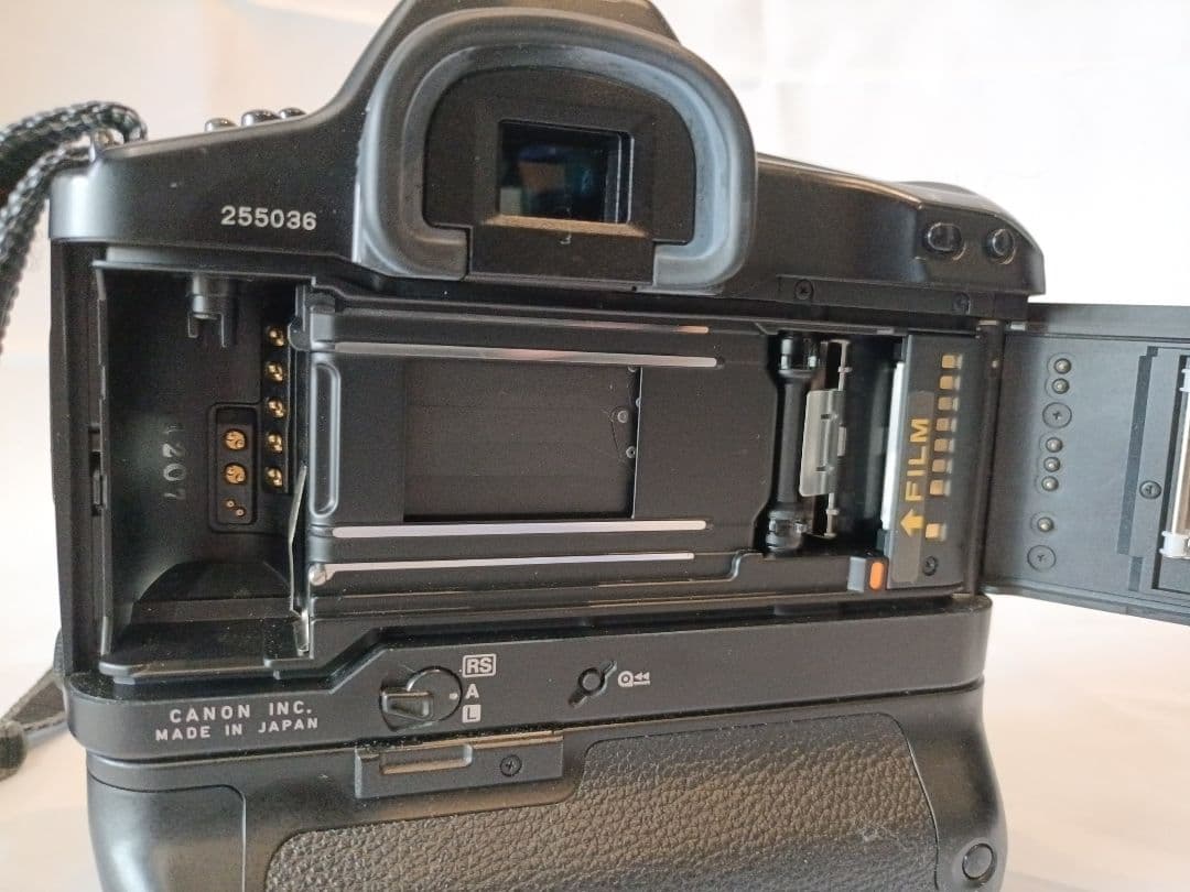 【本体・レンズセット】Canon EOS-1 RS カメラ